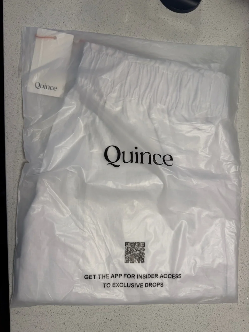 Quince White High-Waisted Linen Shorts - Picture 2 of 2